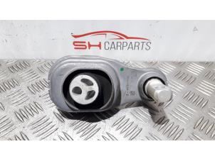 Used Engine mount Mercedes A (177.0) 1.5 A-180d Price € 40,00 Margin scheme offered by SH Carparts