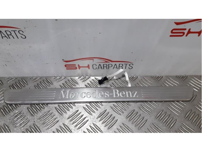Begagnade Innerbelysning Mercedes CLA (117.3) 2.2 CLA-220 CDI, 220 d 16V Pris € 45,00 Marginaltabell erbjuds av SH Carparts