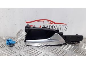 Used Front door handle 4-door, right Mercedes ML III (166) 3.0 ML-350 BlueTEC V6 24V 4-Matic Price € 30,00 Margin scheme offered by SH Carparts
