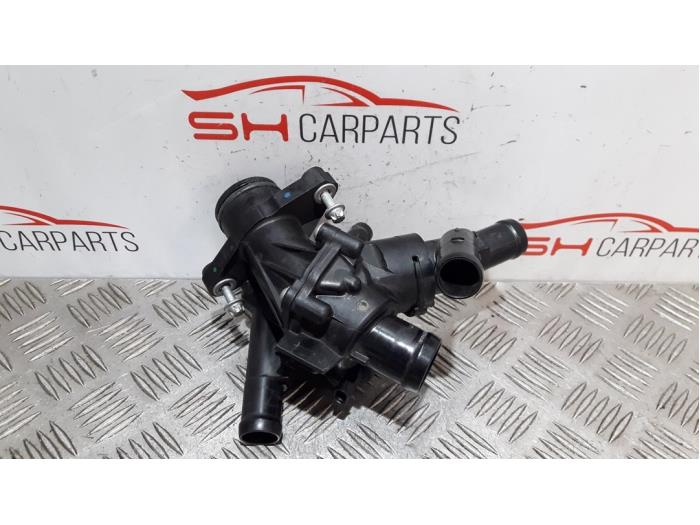 Thermostat housing Mercedes CLA 1.6 CLA180 16V A2702000615 270910