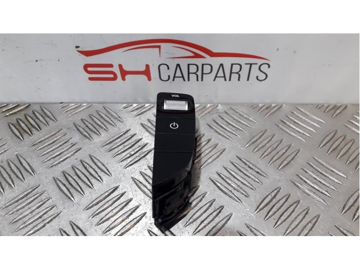 Używane Przelacznik Mercedes C Estate (S205) C-250 CDI BlueTEC, C-250 d 2.2 16V Cena € 15,00 Procedura marży oferowane przez SH Carparts