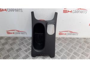 Used Cup holder Mercedes B (W246,242) 1.8 B-200 CDI BlueEFFICIENCY 16V Price € 20,00 Margin scheme offered by SH Carparts