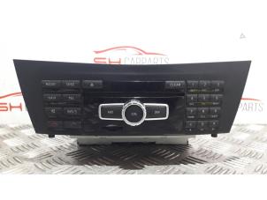 Używane Radioodtwarzacz CD Mercedes C (W204) 2.2 C-220 CDI 16V BlueEFFICIENCY Cena € 340,00 Procedura marży oferowane przez SH Carparts