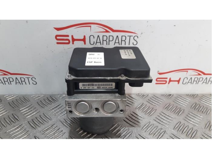 Begagnade ABS-pump Mercedes E (C207) E-250 CDI,BlueTEC,d 16V Pris € 69,00 Marginaltabell erbjuds av SH Carparts