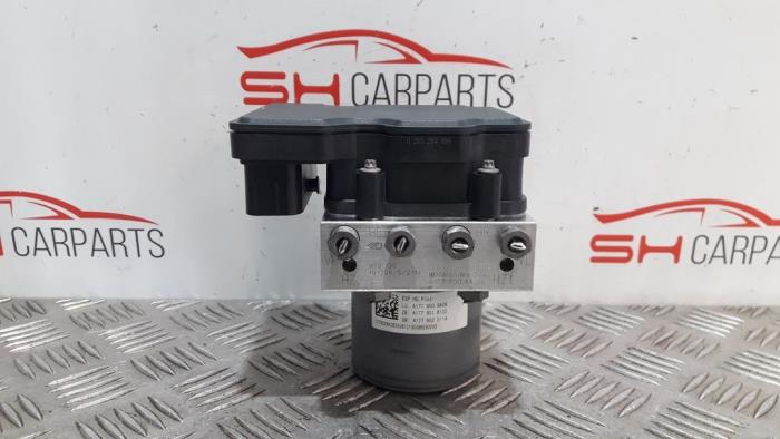 Begagnade ABS-pump Mercedes A (177.0) 2.0 A-35 AMG Turbo 16V 4Matic Pris € 140,00 Marginaltabell erbjuds av SH Carparts