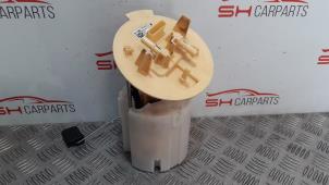 Used Electric fuel pump Mercedes E (W213) E-220d 2.0 Turbo 16V Price € 145,00 Margin scheme offered by SH Carparts