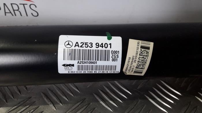 Eje intermedio de un Mercedes-Benz GLC (X253) 2.0 300 16V EQ Boost 4-Matic 2019