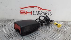 Used Front seatbelt buckle, left Mercedes GLC (X253) 2.0 300 16V EQ Boost 4-Matic Price € 20,00 Margin scheme offered by SH Carparts