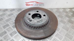 Used Rear brake disc Mercedes E (W213) E-220d 2.0 Turbo 16V Price € 40,00 Margin scheme offered by SH Carparts