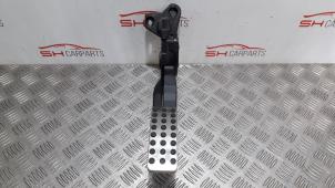 Used Accelerator pedal Mercedes ML III (166) 3.0 ML-350 BlueTEC V6 24V 4-Matic Price € 35,00 Margin scheme offered by SH Carparts