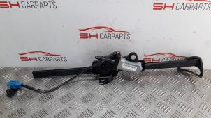 Used Seatbelt tensioner, left Mercedes C (C205) C-220d 2.0 Turbo 16V Price € 75,00 Margin scheme offered by SH Carparts
