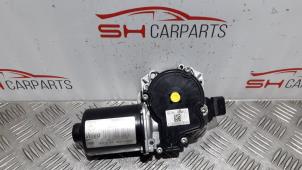 Used Front wiper motor Mercedes A (W176) 2.0 A-250 Turbo 16V Price € 30,00 Margin scheme offered by SH Carparts