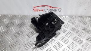 Used Support (miscellaneous) Mercedes A (W176) 1.8 A-200 CDI 16V Price € 35,00 Margin scheme offered by SH Carparts