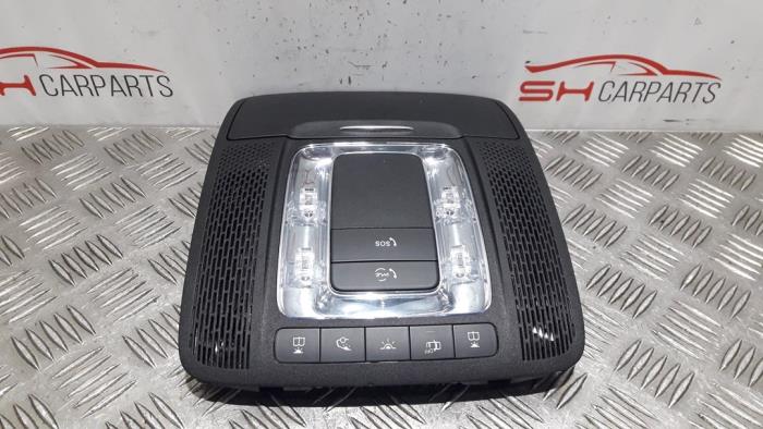 Begagnade Innerbelysning, fram Mercedes A (177.0) 1.5 A-180d Pris € 75,00 Marginaltabell erbjuds av SH Carparts