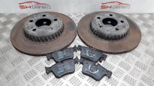 Used Brake disc + block back Mercedes C Estate (S205) C-220 CDI BlueTEC, C-220 d 2.2 16V Price on request offered by SH Carparts