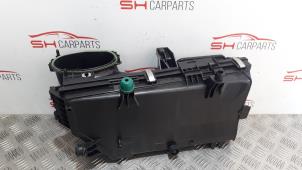 Used Air box Mercedes C (W205) C-220d 2.0 Turbo 16V Price € 70,00 Margin scheme offered by SH Carparts