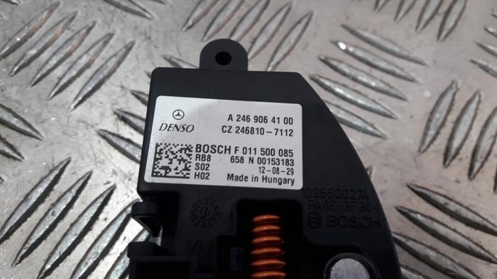 Heater resistor from a Mercedes-Benz B (W246,242) 1.6 B-180 BlueEFFICIENCY Turbo 16V 2013