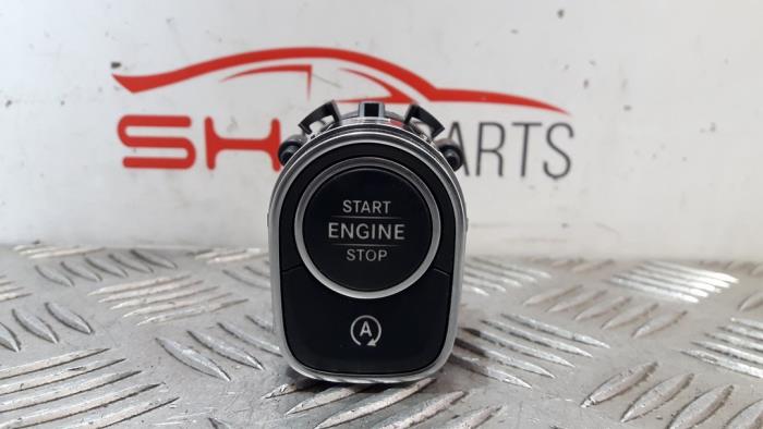 Interruptores Start/Stop de un Mercedes-Benz A (177.0) 1.5 A-160d 2019