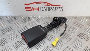 Used Front seatbelt buckle, right Mercedes E Estate (S212) E-220 CDI 16V BlueEfficiency Price € 20,00 Margin scheme offered by SH Carparts