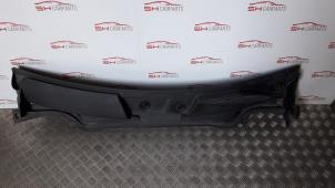 Used Cowl top grille Mercedes A (W176) 1.5 A-180 CDI, A-180d 16V Price € 30,00 Margin scheme offered by SH Carparts