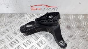Used Support (miscellaneous) Mercedes C (W205) C-220d 2.0 Turbo 16V Price € 25,00 Margin scheme offered by SH Carparts