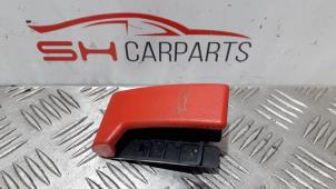 Used Hood lever Mercedes C (W205) C-220d 2.0 Turbo 16V Price € 10,00 Margin scheme offered by SH Carparts
