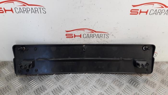 Front registration plate holder from a Mercedes-Benz B (W247) 1.3 B-200 Turbo 16V 2020