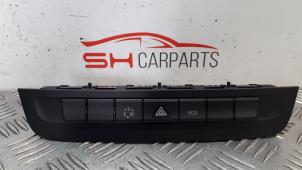 Used Panic lighting switch Mercedes B (W246,242) 1.8 B-200 CDI BlueEFFICIENCY 16V Price € 40,00 Margin scheme offered by SH Carparts