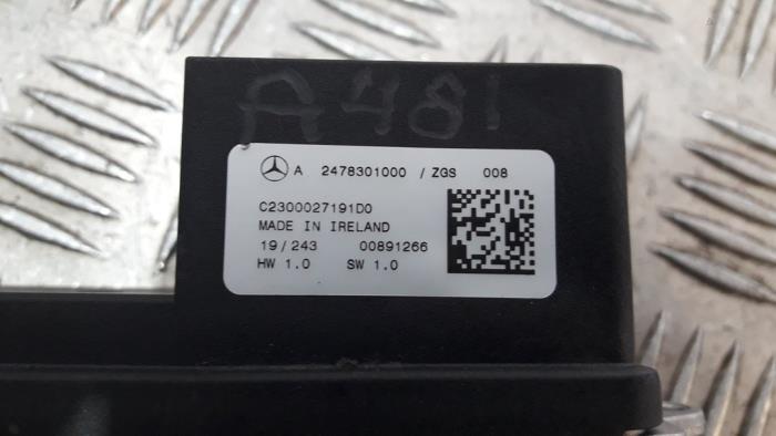 Element grzewczy z Mercedes-Benz A (177.0) 1.5 A-180d 2019