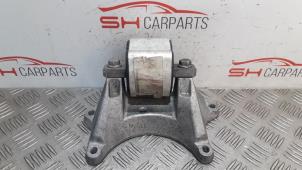 Used Gearbox mount Mercedes CLS (C219) 320 CDI 24V Price € 35,00 Margin scheme offered by SH Carparts