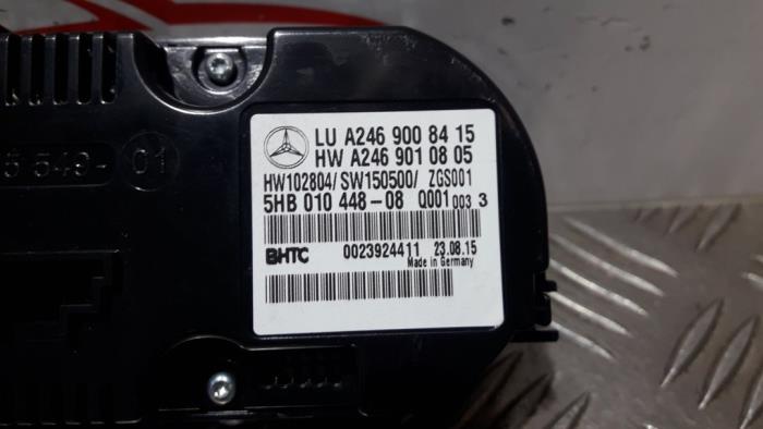 Panel de control de calefacción de un Mercedes-Benz CLA (117.3) 2.2 CLA-220 CDI 16V 2015