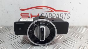 Usados Interruptor de luz Mercedes CLA (117.3) 2.2 CLA-220 CDI 16V Precio € 10,00 Norma de margen ofrecido por SH Carparts