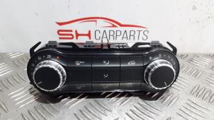 Używane Panel sterowania nagrzewnicy Mercedes B (W246,242) 1.5 B-160 CDI 16V Cena € 40,00 Procedura marży oferowane przez SH Carparts
