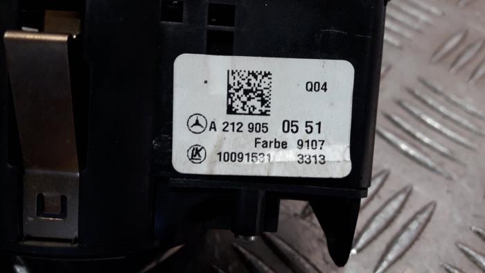 Light switch from a Mercedes-Benz B (W246,242) 1.5 B-180 CDI 16V 2014