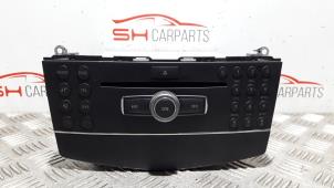 Używane Radioodtwarzacz CD Mercedes C (W204) 1.8 C-200K 16V Cena € 140,00 Procedura marży oferowane przez SH Carparts