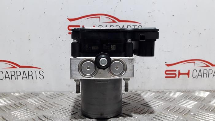 ABS pump Mercedes A 1.5 A-180d - A1779002403 608915 - SH Carparts