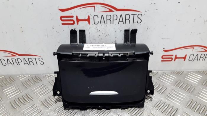 Begagnade Askkopp, fram Mercedes A (W176) 2.2 A-200 CDI, A-200d 16V Pris € 25,00 Marginaltabell erbjuds av SH Carparts