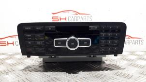 Used Navigation system Mercedes A (W176) 2.2 A-220 CDI 16V Price € 120,00 Margin scheme offered by SH Carparts