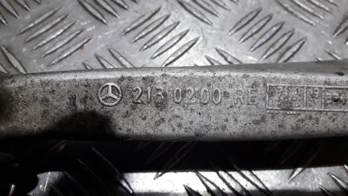 Brazo portante derecha delante de un Mercedes-Benz GLC Coupe (C253) 2.0 250 16V 4-Matic 2019