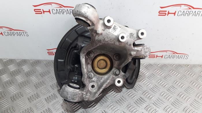 Knuckle, rear right from a Mercedes-Benz B (W247) 1.3 B-200 Turbo 16V 2020