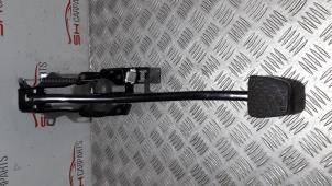 Used Brake pedal Mercedes Vito (447.6) 2.2 116 CDI 16V Price € 45,00 Margin scheme offered by SH Carparts