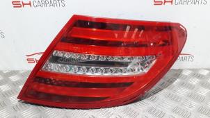 Used Taillight, right Mercedes C (W204) 2.2 C-220 CDI 16V BlueEFFICIENCY Price € 140,00 Margin scheme offered by SH Carparts