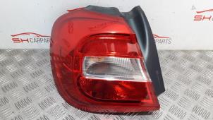 Używane Tylne swiatlo pozycyjne lewe Mercedes GLA (156.9) 2.2 200 CDI, d 16V Cena € 110,00 Procedura marży oferowane przez SH Carparts