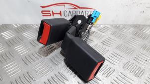 Used Rear seatbelt buckle, right Mercedes GLA (156.9) 2.2 200 CDI, d 16V Price € 15,00 Margin scheme offered by SH Carparts