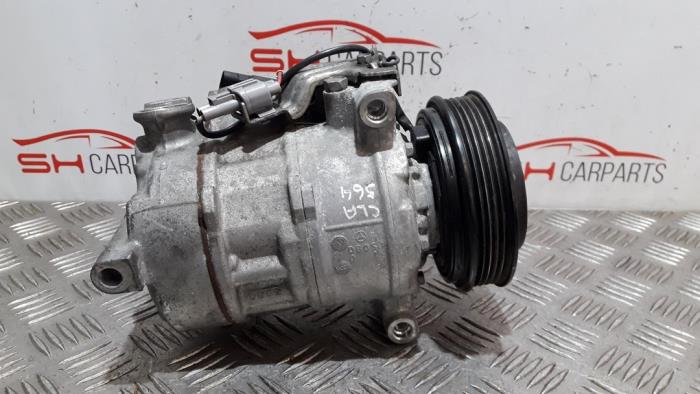 Air conditioning pump from a Mercedes-Benz CLA (117.3) 2.2 CLA-220 CDI 16V 2013