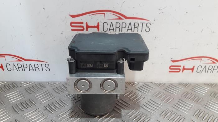 Begagnade ABS-pump Mercedes Vito (447.6) 2.2 116 CDI 16V Pris € 100,00 Marginaltabell erbjuds av SH Carparts
