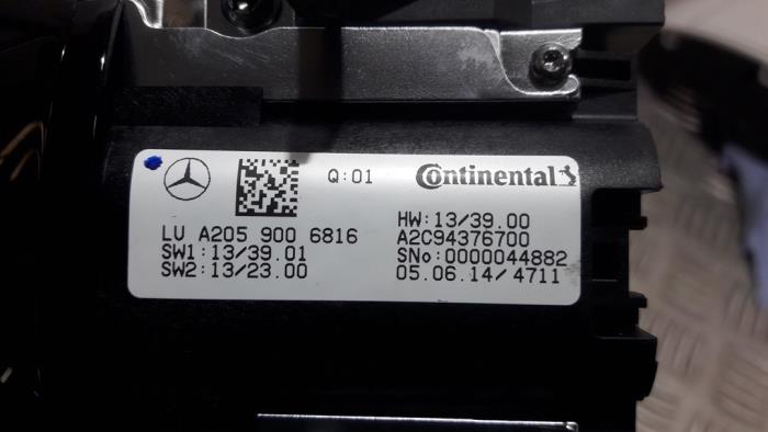 Unité de contrôle Multimedia d'un Mercedes-Benz C (W205) C-220 2.2 CDI BlueTEC, C-220 d 16V 2014