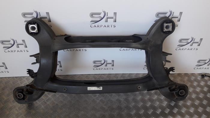 Begagnade Underram Mercedes 280SL-500SLC Pris på förfrågan erbjuds av SH Carparts