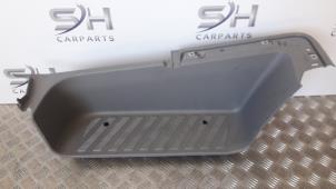 Używane Stopien drzwi przednich prawych Mercedes Sprinter Cena € 25,00 Procedura marży oferowane przez SH Carparts