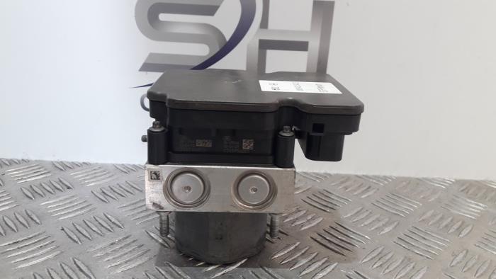 Begagnade ABS-pump Mercedes CLA (117.3) 2.2 CLA-220 CDI, 220 d 16V Pris € 300,00 Marginaltabell erbjuds av SH Carparts
